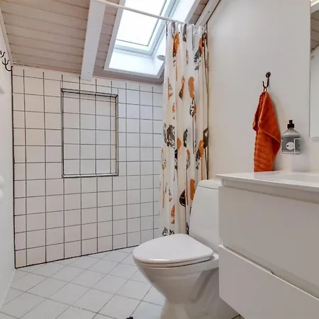 Annaline - 10km From The Sea By Interhome